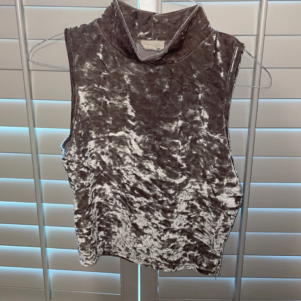 Turtleneck crop top